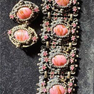 Elegant Pink and Gold Bracelet Set